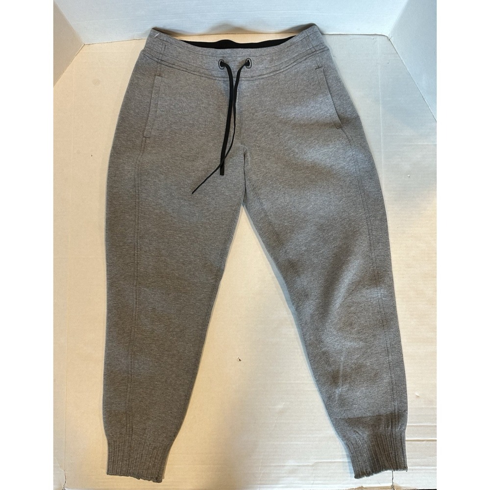Lululemon Sweatpants Gray Black Logo Women's Size 6
